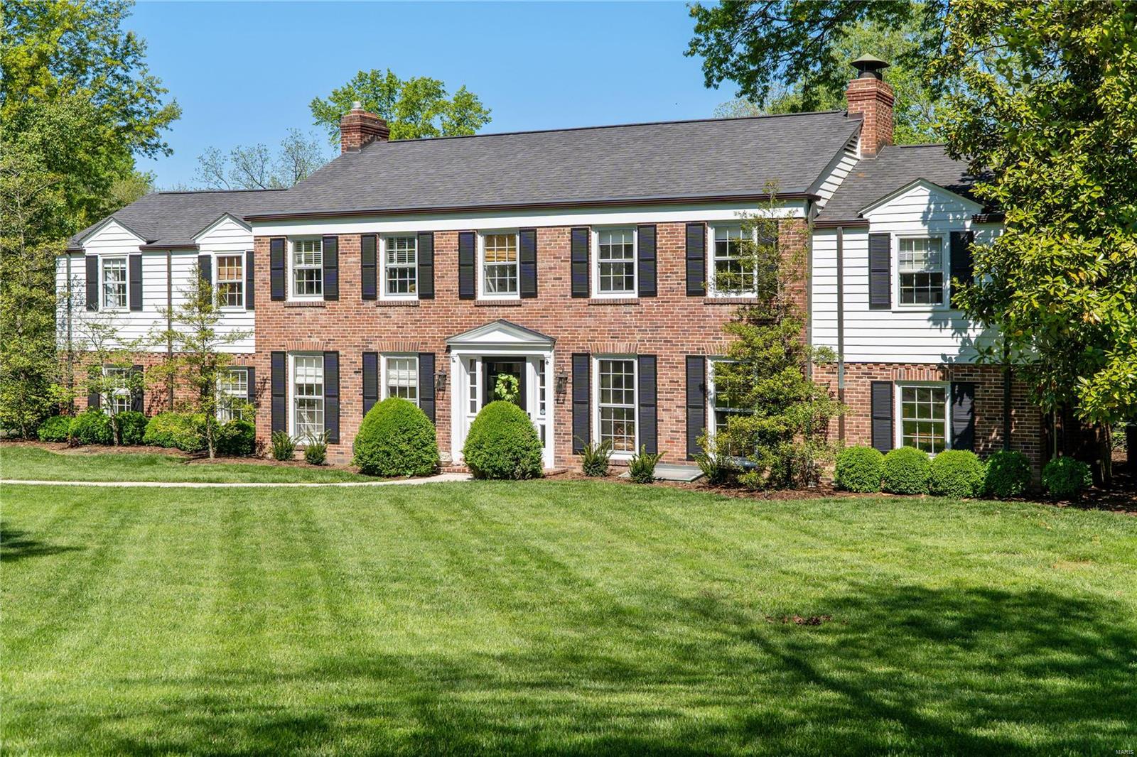 27 Log Cabin Drive Ladue, MO 63124 - Photo 2 of 49