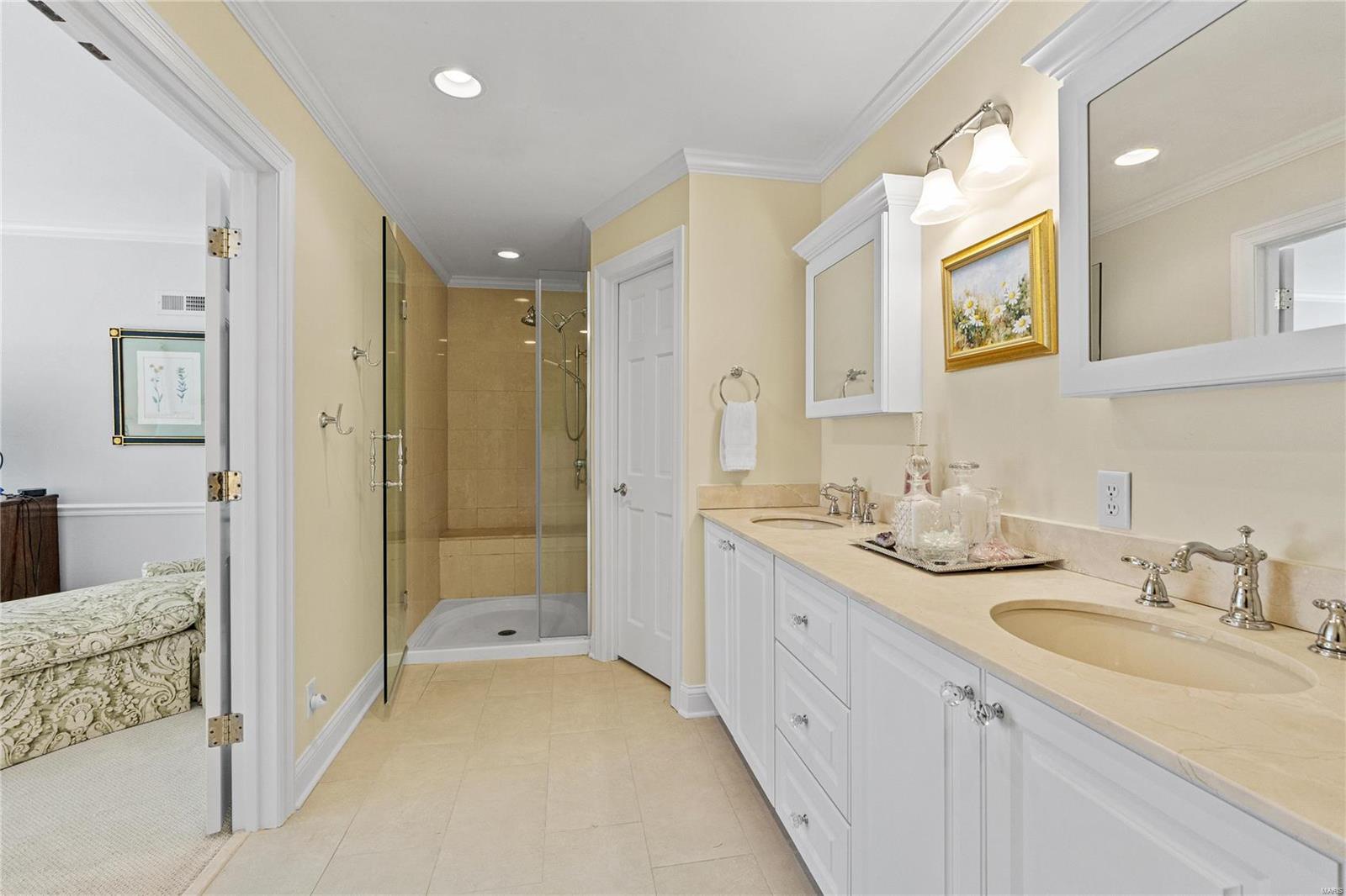 27 Log Cabin Drive Ladue, MO 63124 - Photo 25 of 49