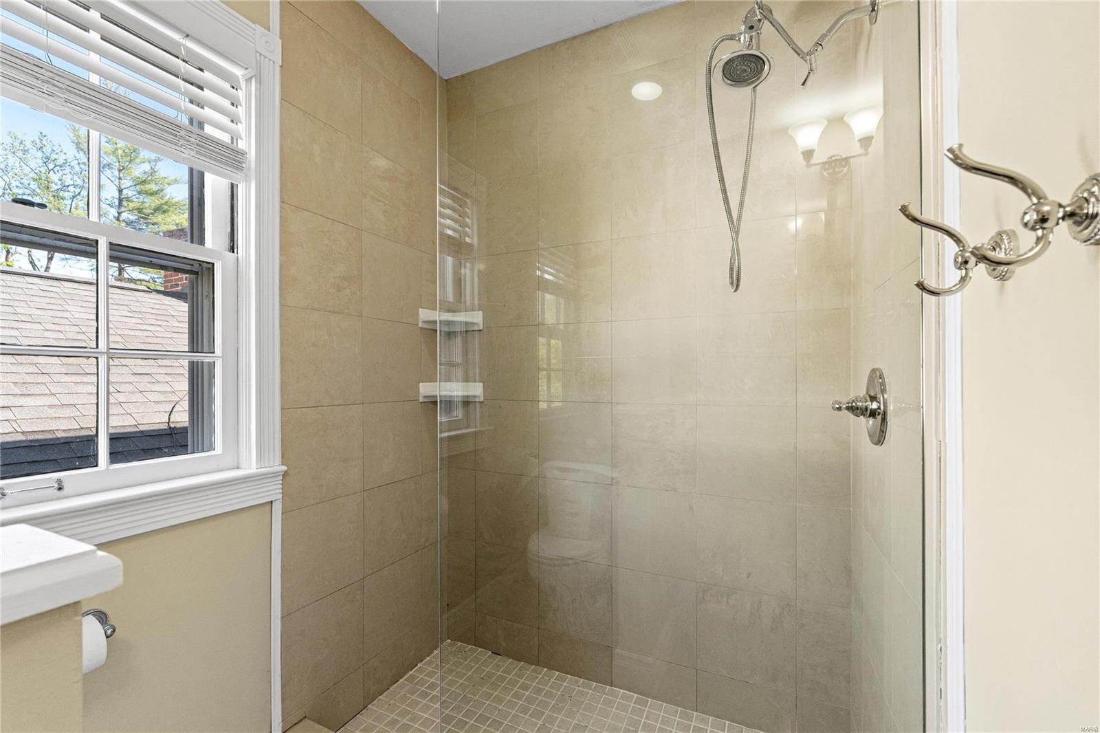 27 Log Cabin Drive Ladue, MO 63124 - Photo 26 of 49