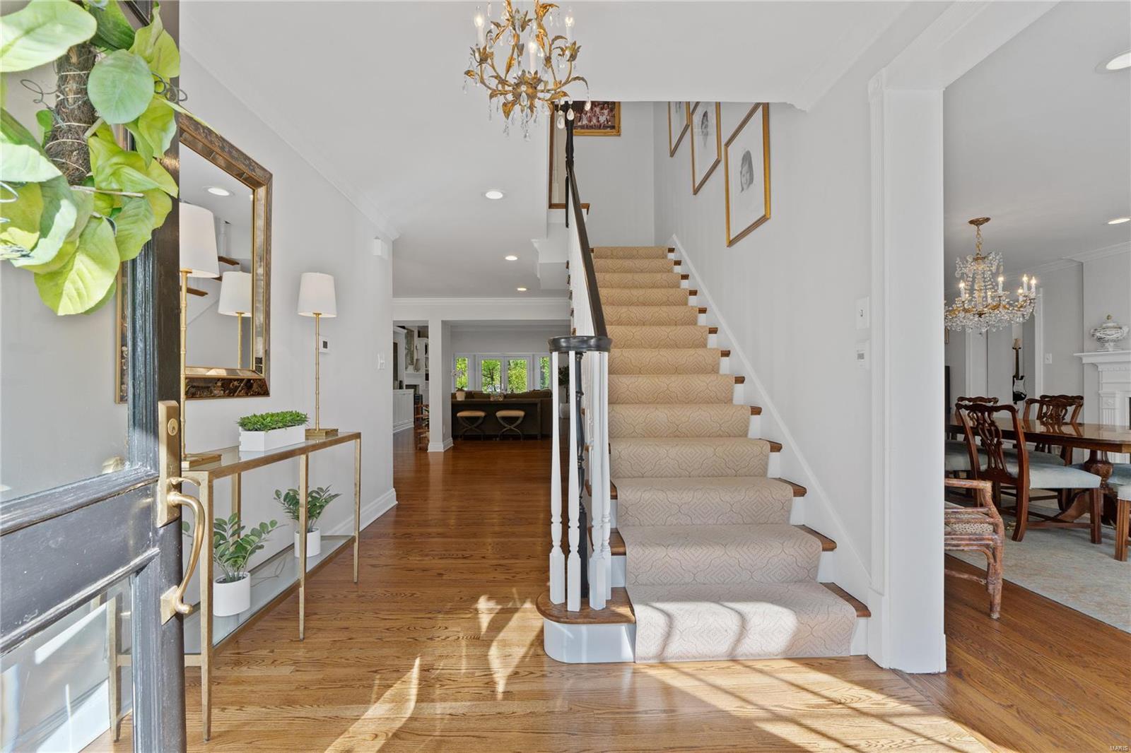 27 Log Cabin Drive Ladue, MO 63124 - Photo 3 of 49