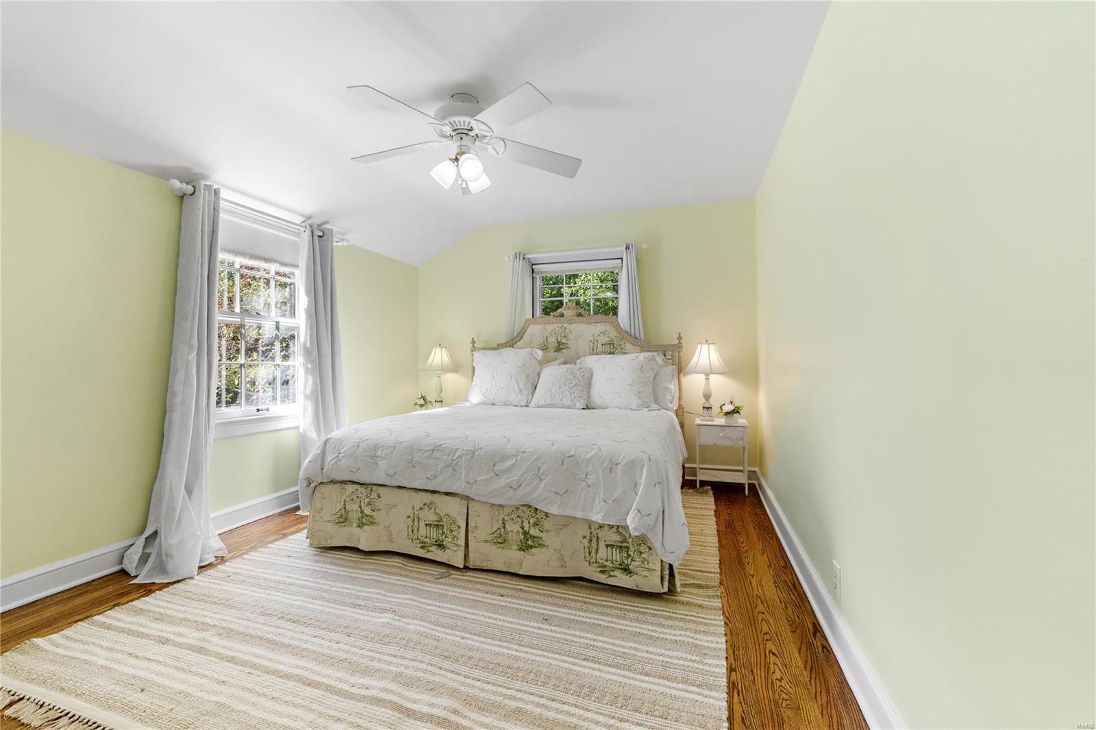 27 Log Cabin Drive Ladue, MO 63124 - Photo 31 of 49