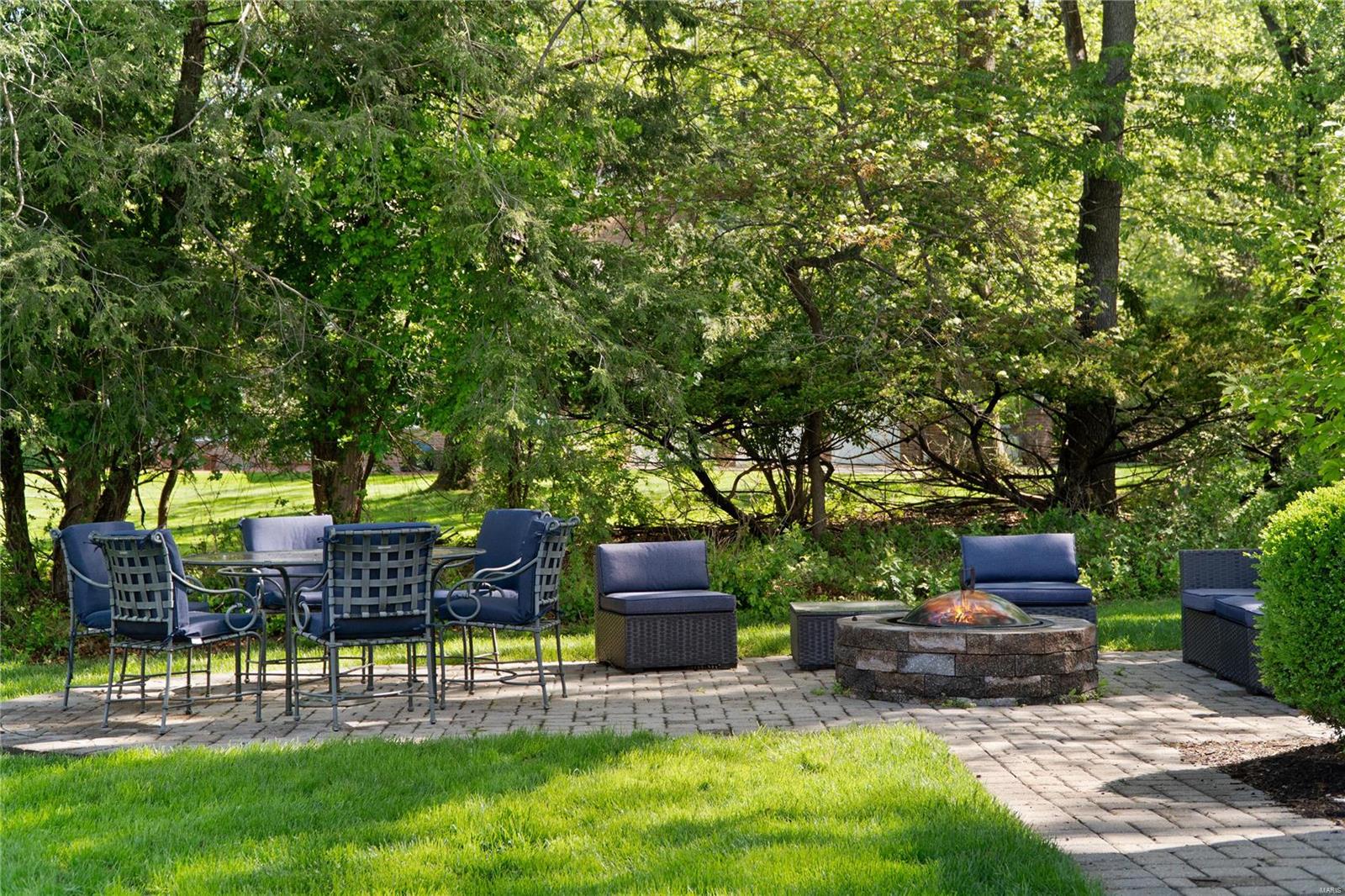 27 Log Cabin Drive Ladue, MO 63124 - Photo 40 of 49