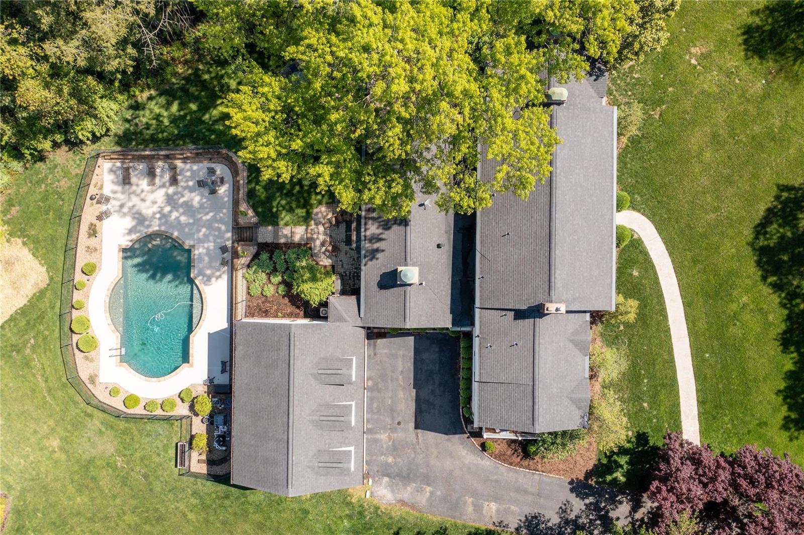 27 Log Cabin Drive Ladue, MO 63124 - Photo 46 of 49