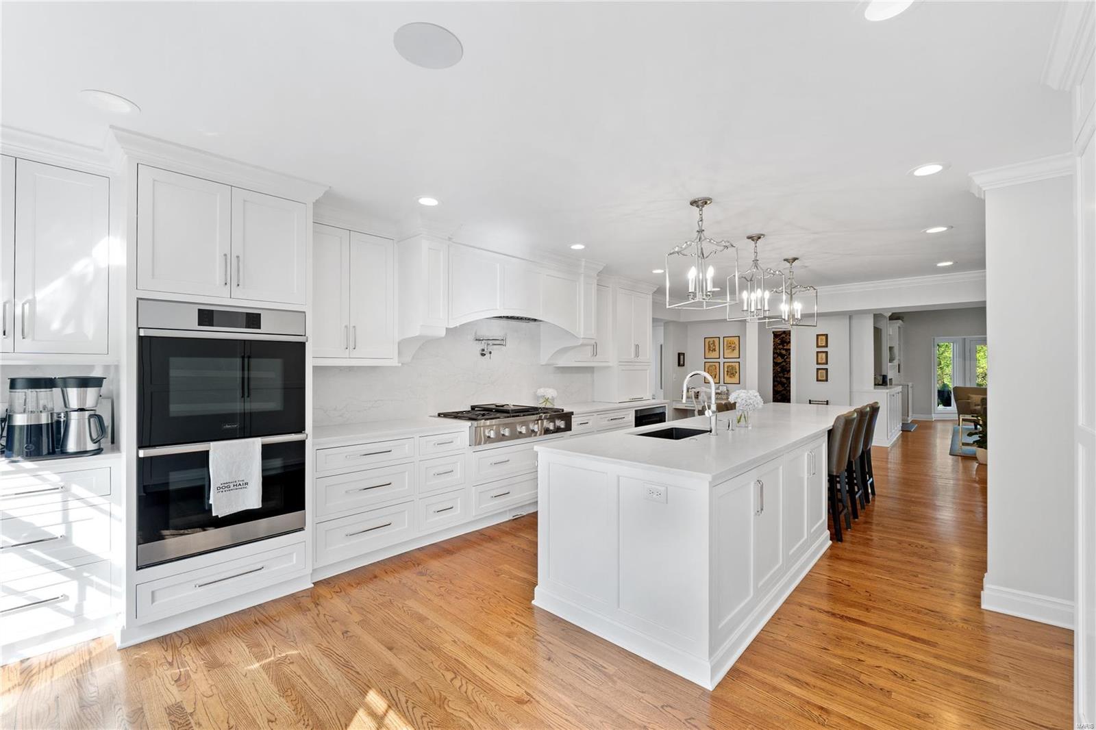 27 Log Cabin Drive Ladue, MO 63124 - Photo 8 of 49