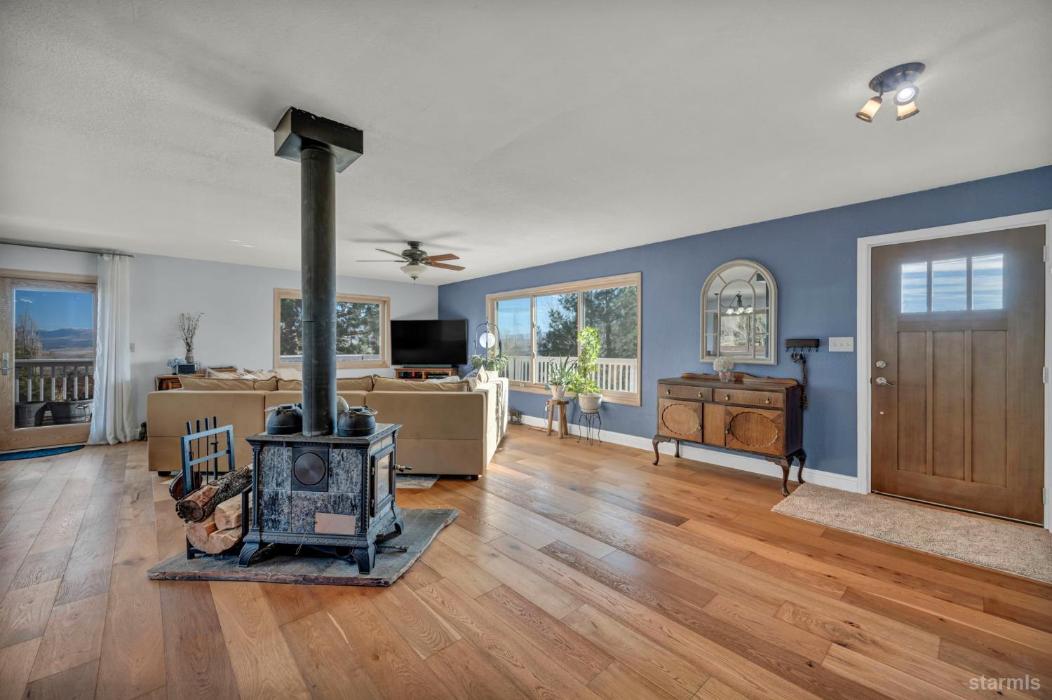 110 Carson View Markleeville, CA 96120 - Photo 9 of 39 a living room with furniture a table and kitchen view