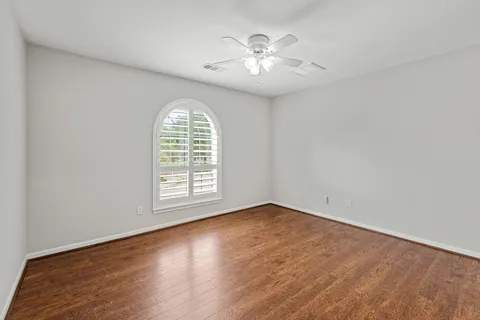 $499,999 | 9214 South Pass Lane, Houston, TX 77064
