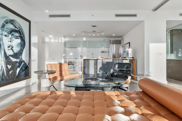 $755,000 | 1040 Biscayne Boulevard, Unit 3807, Miami, FL 33132