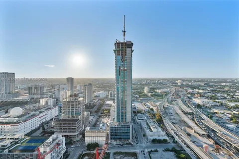 $755,000 | 1040 Biscayne Boulevard, Unit 3807, Miami, FL 33132