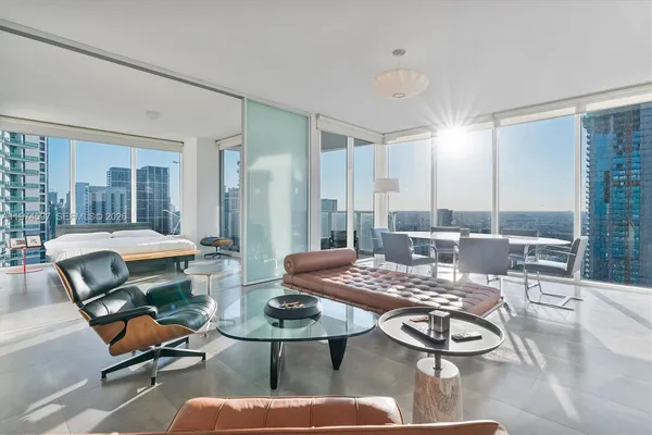 $755,000 | 1040 Biscayne Boulevard, Unit 3807, Miami, FL 33132