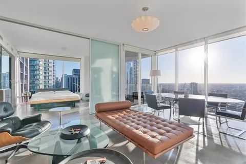 $755,000 | 1040 Biscayne Boulevard, Unit 3807, Miami, FL 33132
