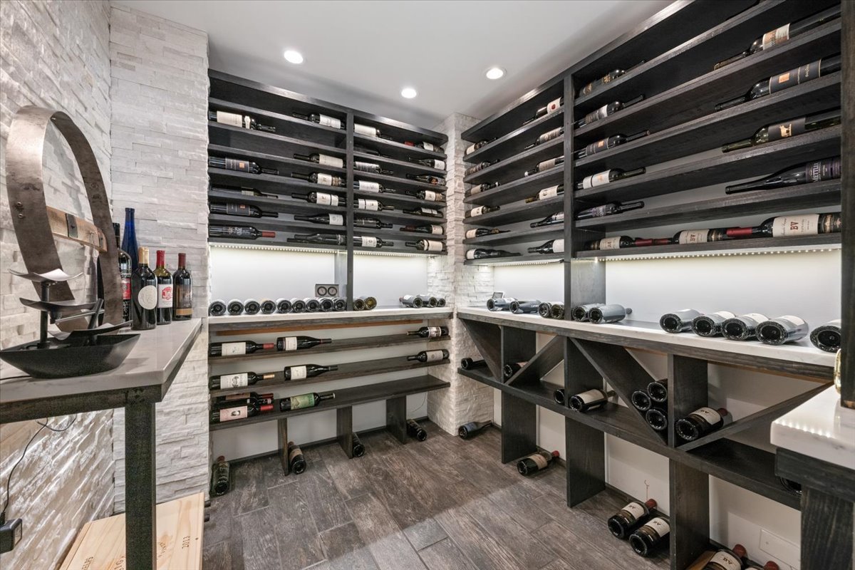 1019 West George Street Chicago, IL 60657 - Photo 32 of 43