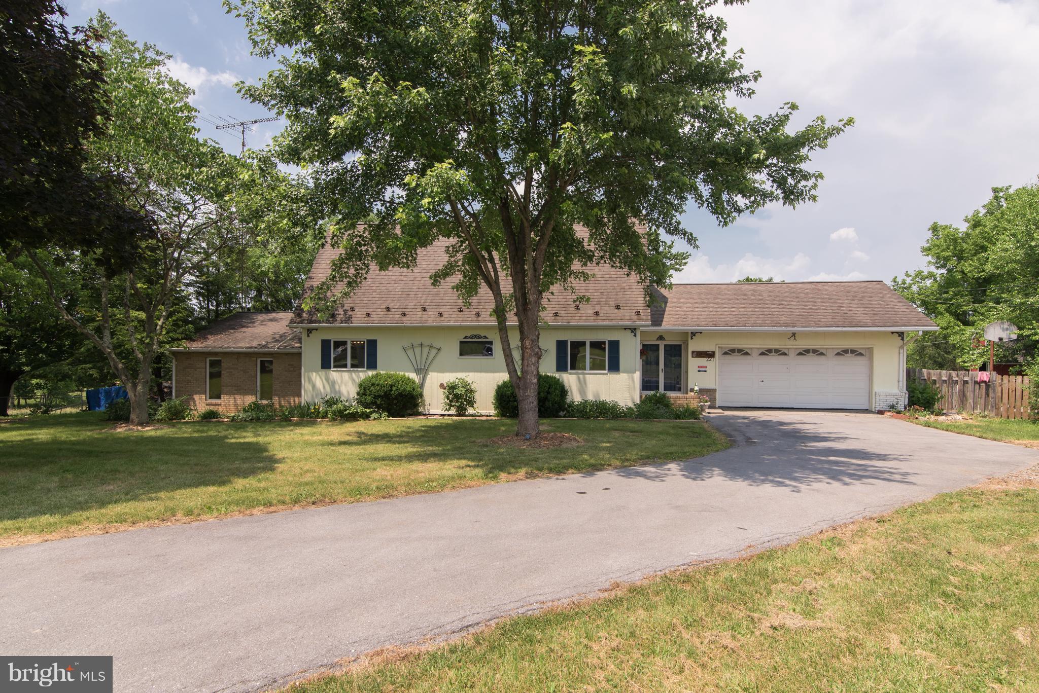 221 Hatchery Road Inwood, WV 25428 - Photo 2 of 30 Exterior (Front)