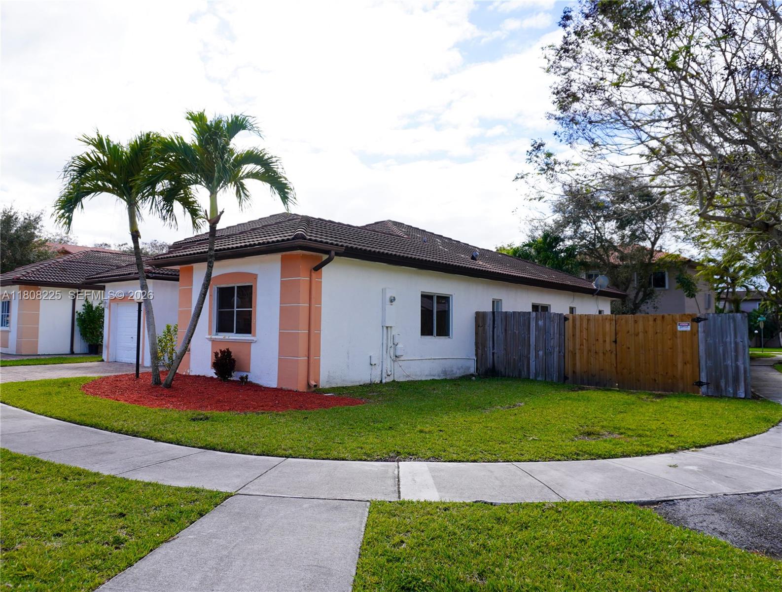 22932 Southwest 113th Place Miami, FL 33170 - Photo 2 of 28