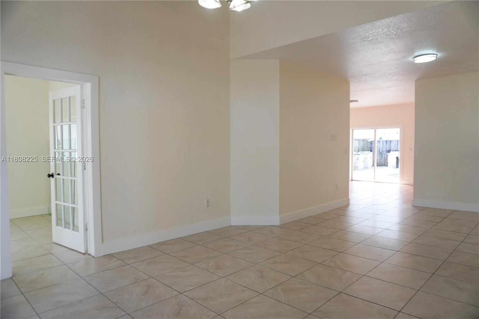 22932 Southwest 113th Place Miami, FL 33170 - Photo 8 of 28