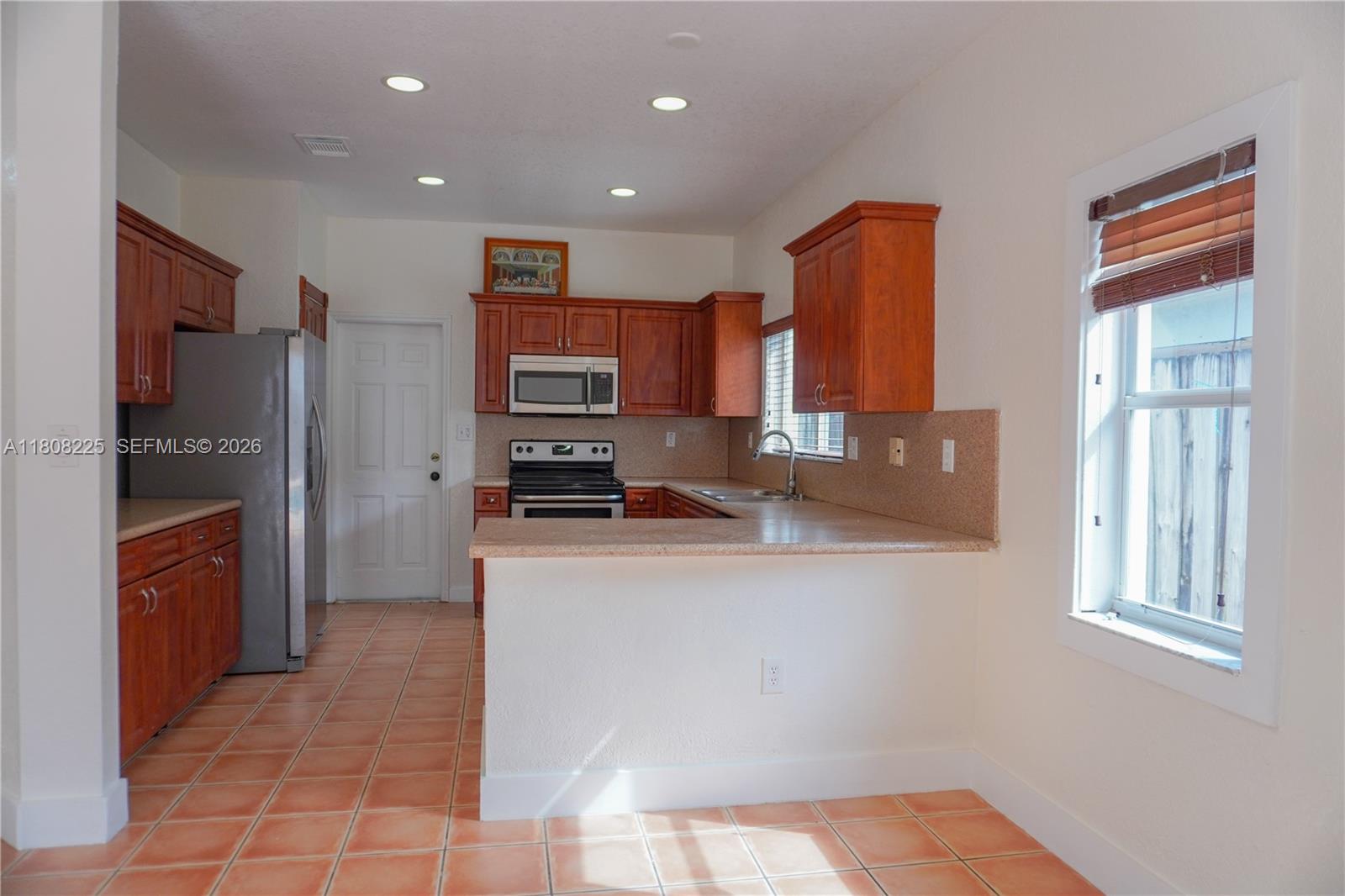 22932 Southwest 113th Place Miami, FL 33170 - Photo 9 of 28