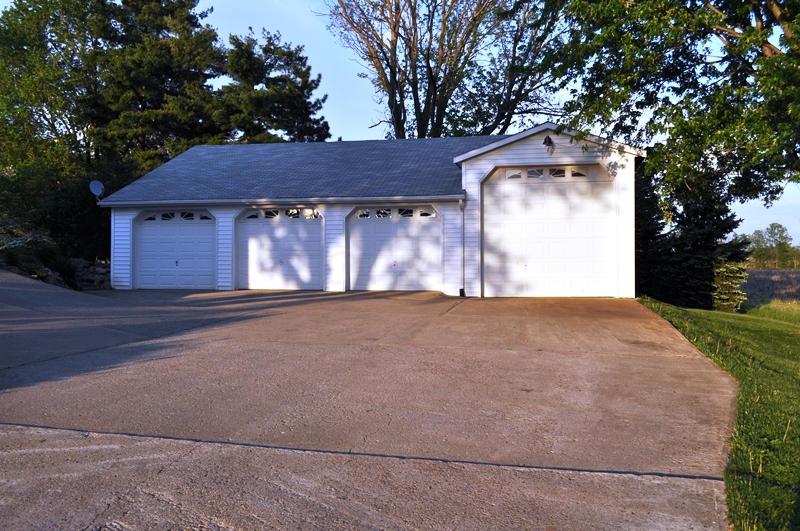 9788 Basil Road Northwest Baltimore, OH 43105 - Photo 4 of 35 Gallery Image 4