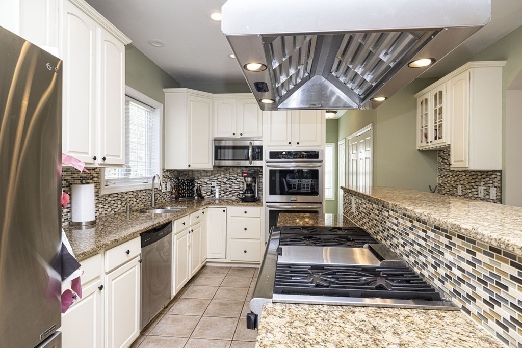 94 High Ridge Drive Raynham, MA 02767 - Photo 16 of 35 Gallery Image 16