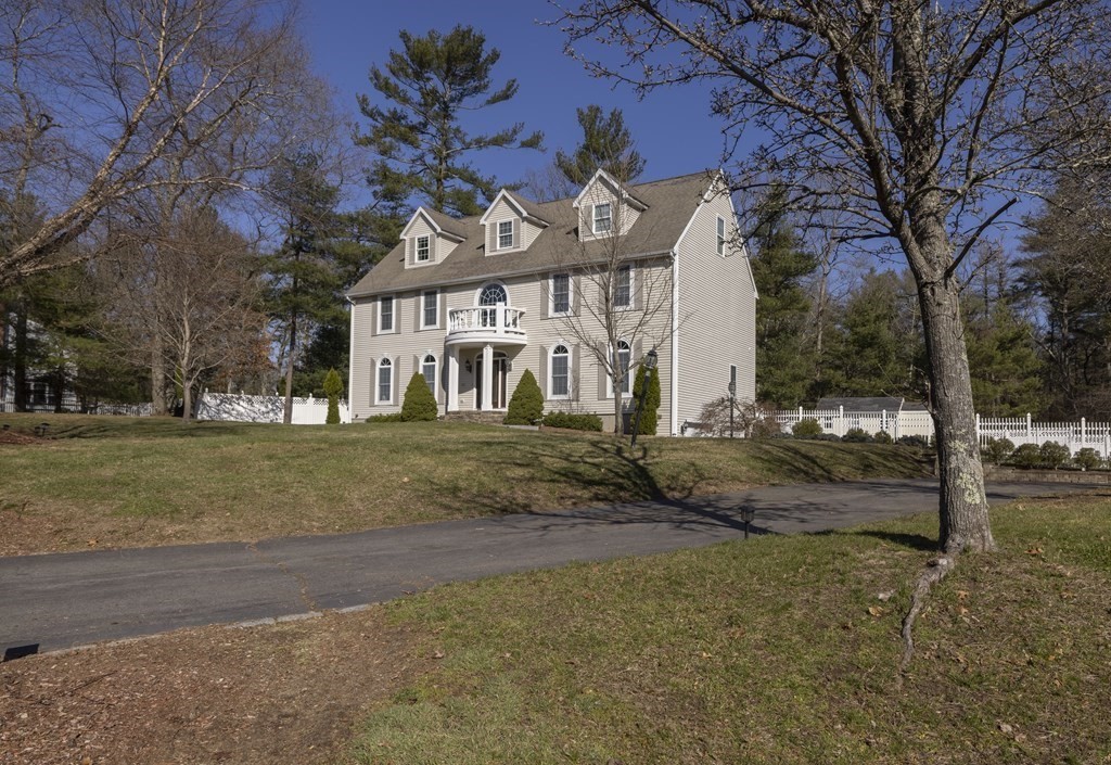 94 High Ridge Drive Raynham, MA 02767 - Photo 4 of 35 Gallery Image 4