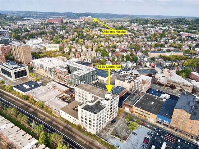 a picture of city view