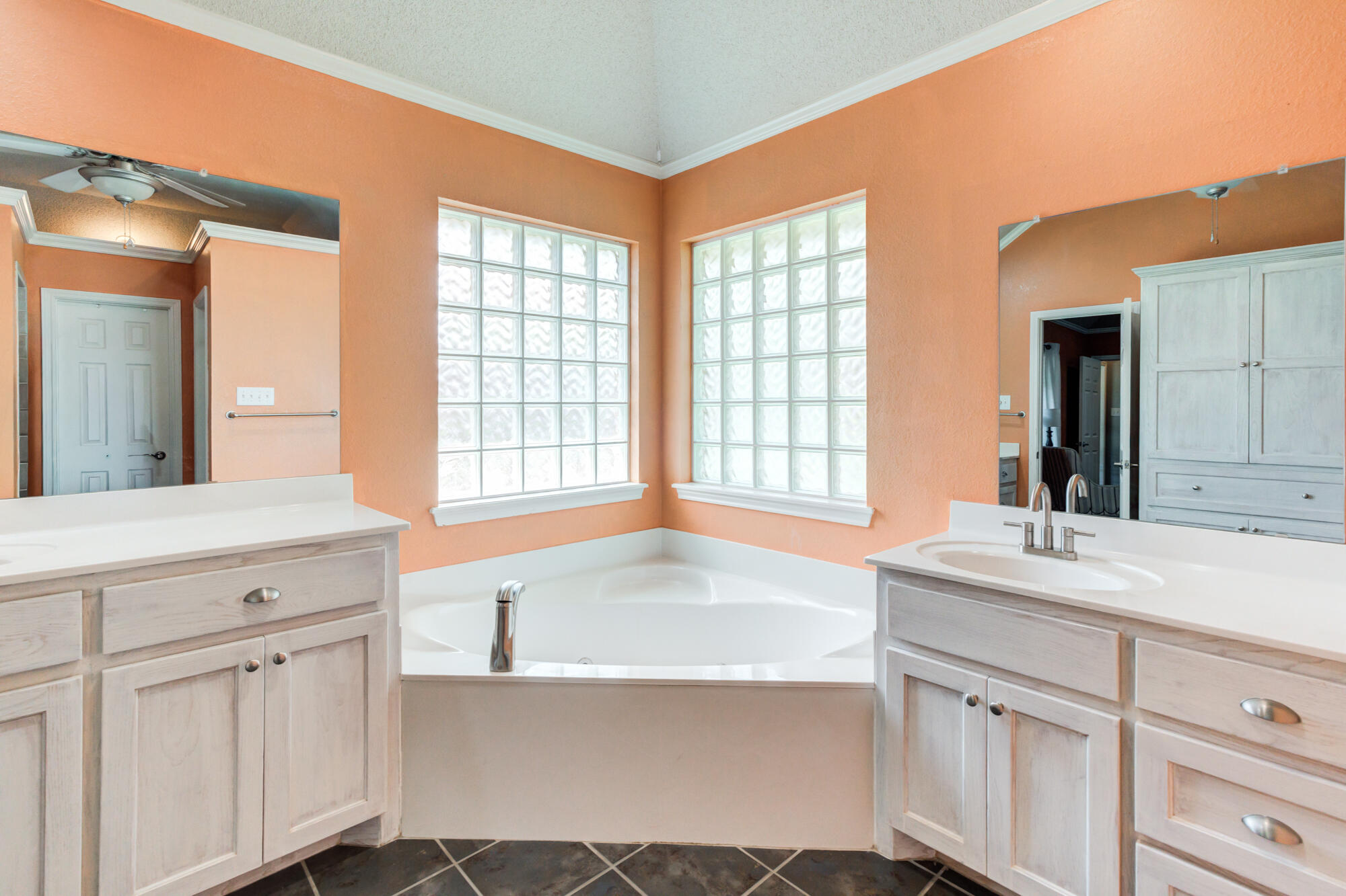 5916 87th Street Lubbock, TX 79424 - Photo 28 of 55 DSC04616_17_18_19_20