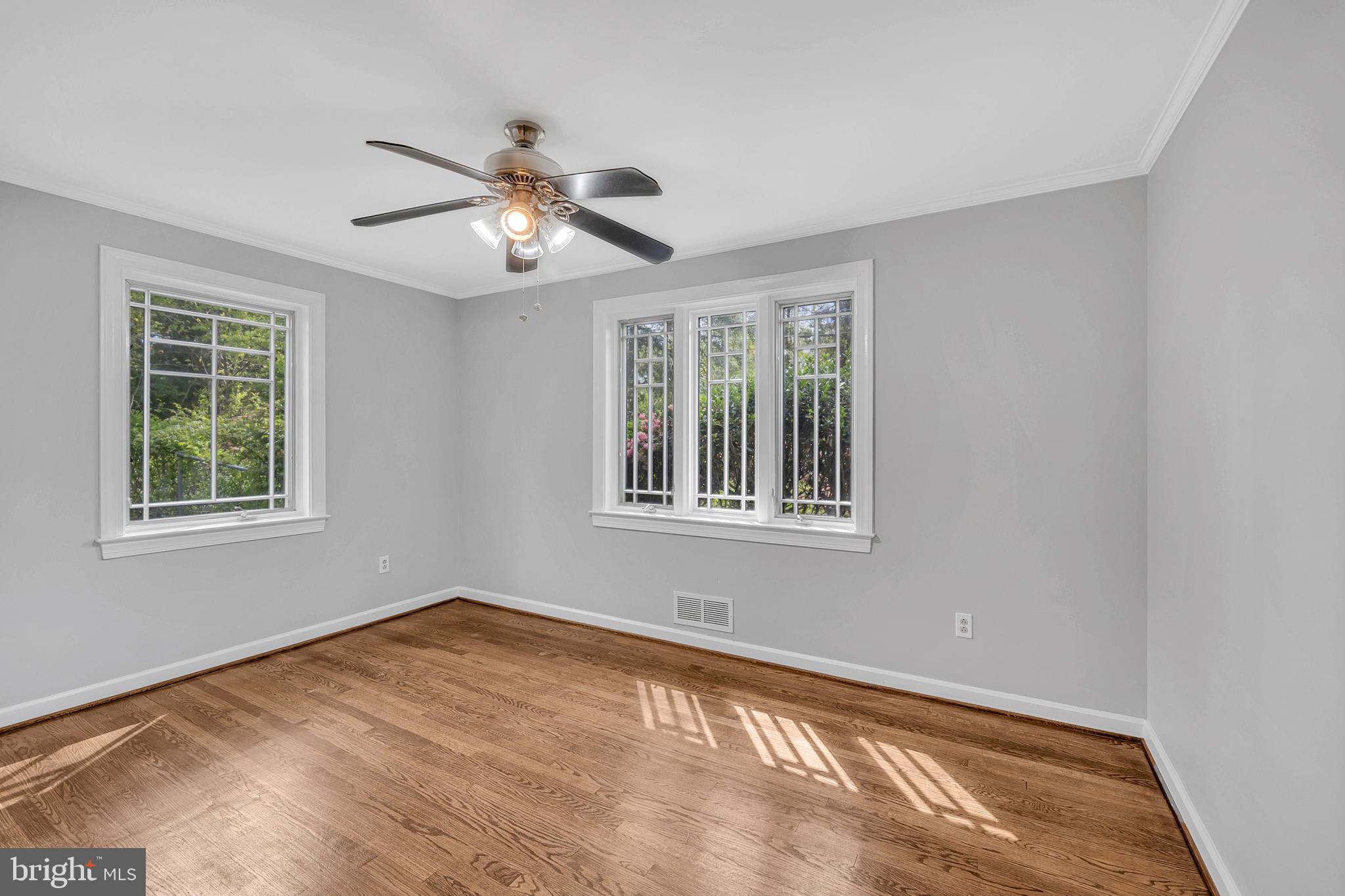 4401 Park Road Alexandria, VA 22312 - Photo 11 of 38 Room 1 of 2 on main level