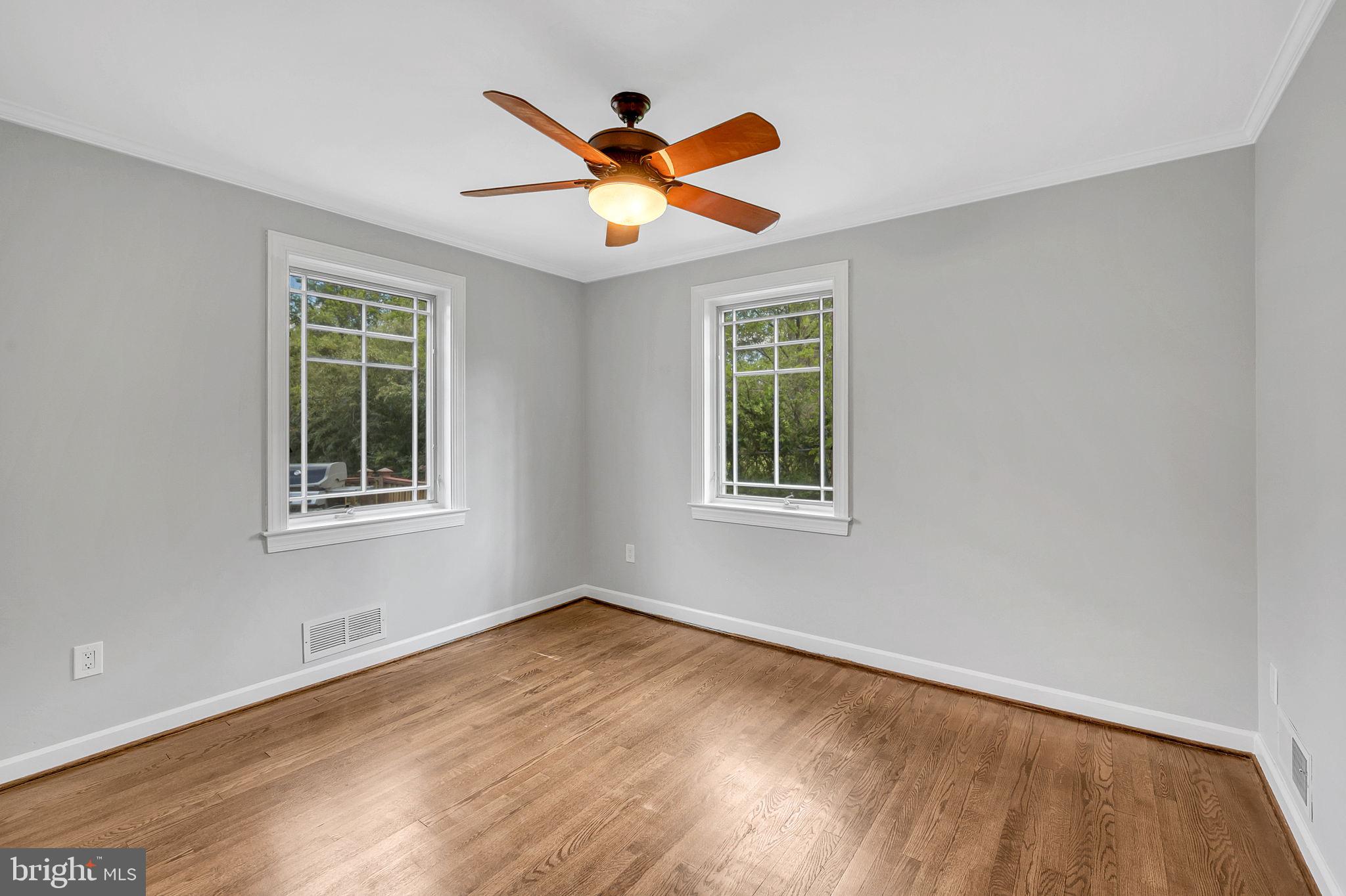 4401 Park Road Alexandria, VA 22312 - Photo 13 of 38 Room 2 of 2 on main level