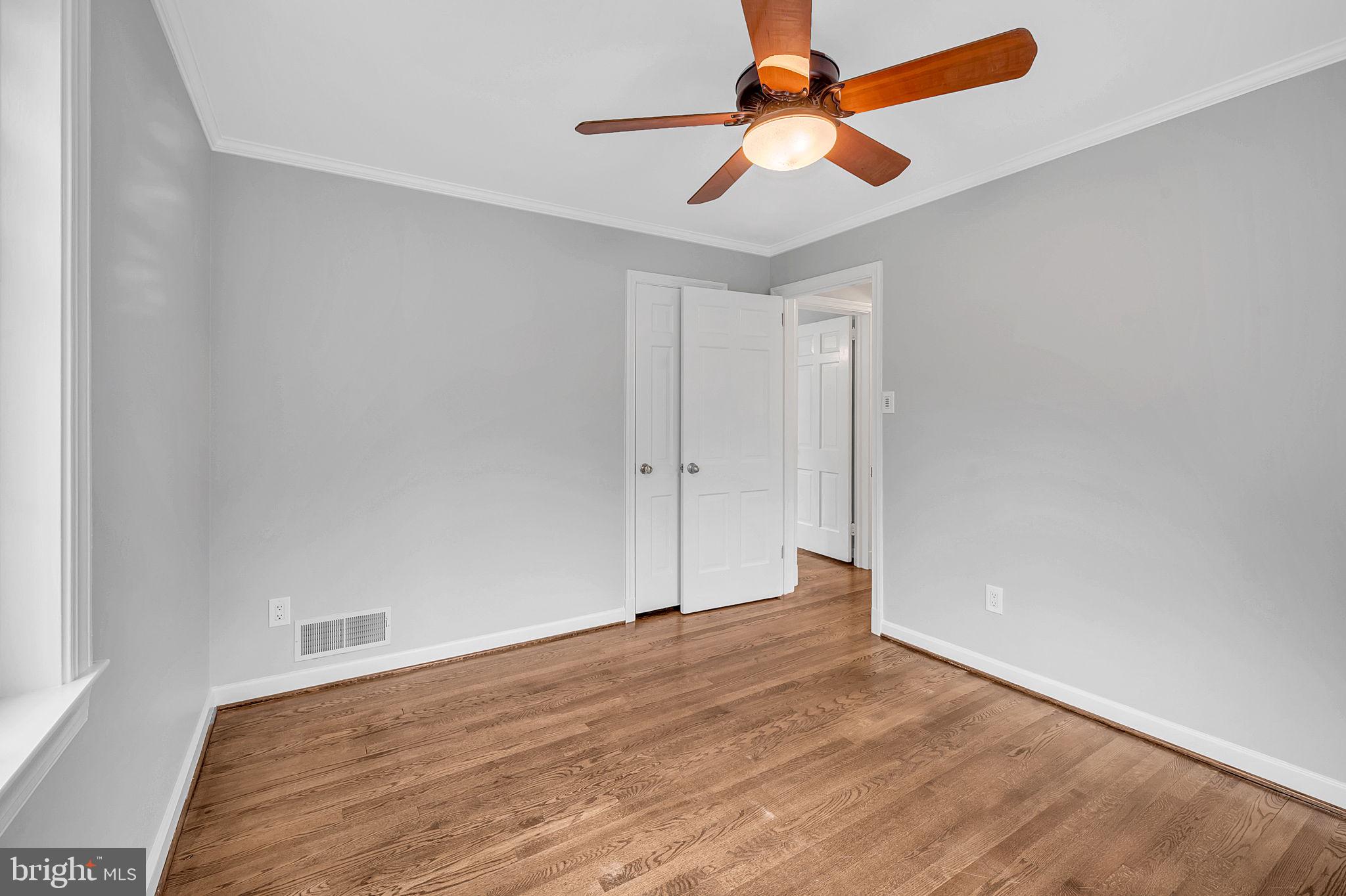 4401 Park Road Alexandria, VA 22312 - Photo 14 of 38 Room 2 of 2 on main level