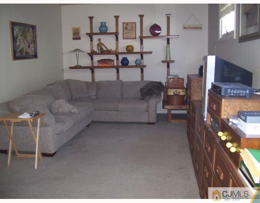 200 Jeffery Road Colonia, NJ 07067 - Photo 4 of 9 Gallery Image 4