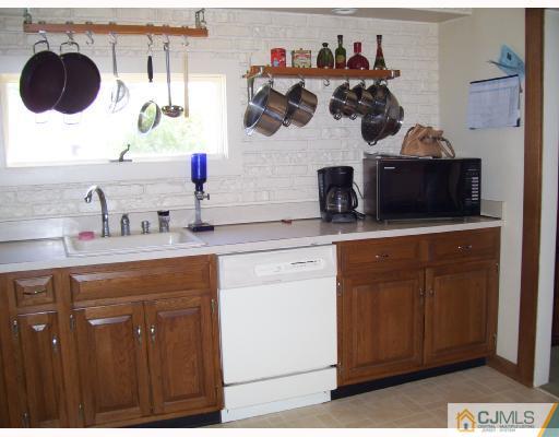 200 Jeffery Road Colonia, NJ 07067 - Photo 8 of 9 Gallery Image 8
