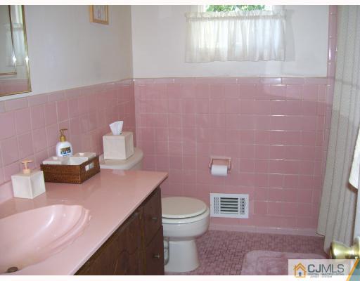 200 Jeffery Road Colonia, NJ 07067 - Photo 9 of 9 Gallery Image 9