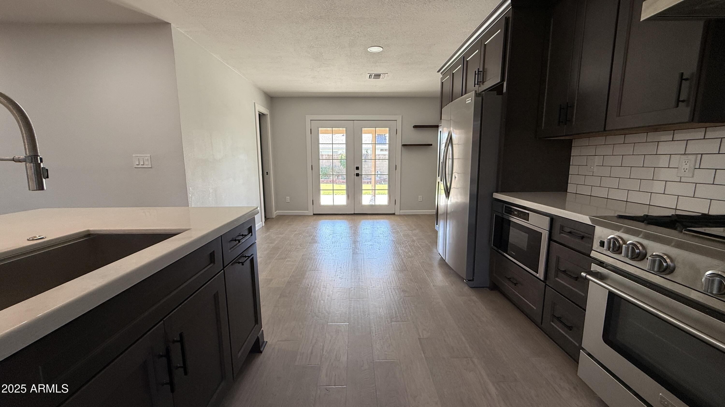 3733 East Charter Oak Road Phoenix, AZ 85032 - Photo 10 of 52 IMG_6697