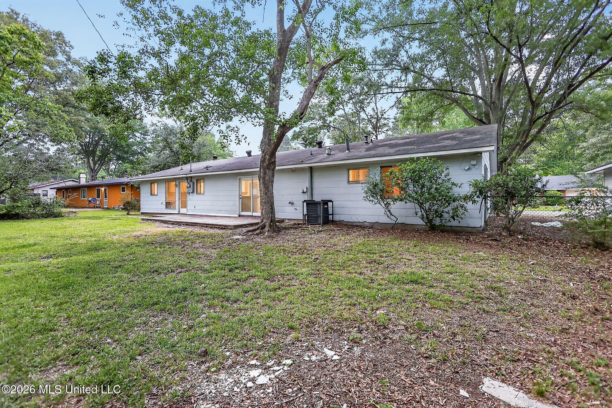 335 Allstate Drive Jackson, MS 39211 - Photo 36 of 38 07_335_Allstate_Dr_Jackson_MS_39211-Exte