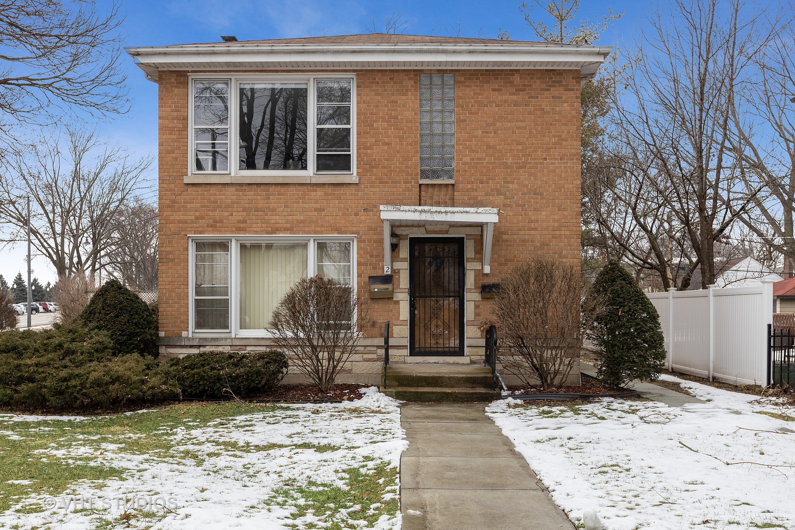 2 North Edgewood Avenue La Grange, IL 60525 - Photo 1 of 12