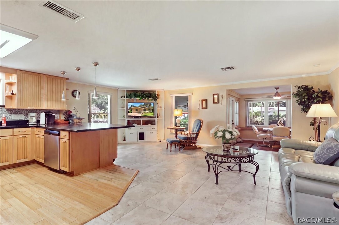 9459 West Spring Cove Road Homosassa, FL 34448 - Photo 13 of 48 Gallery Image 13