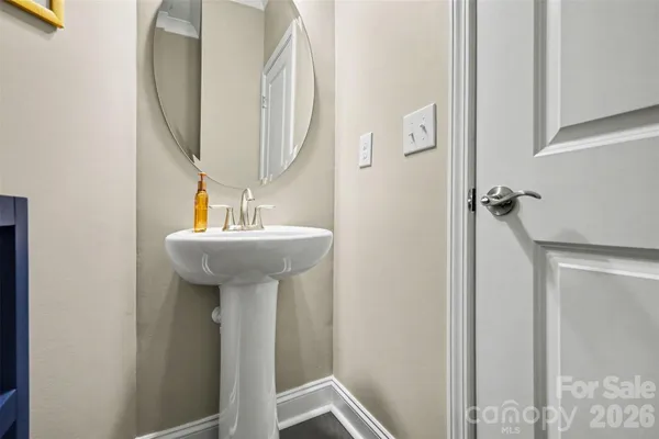 $719,900 | 11004 Larkslea Lane, Charlotte, NC 28278