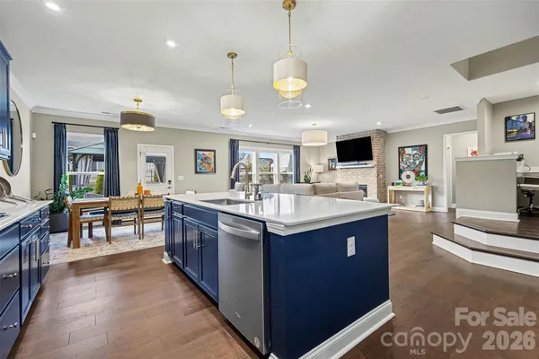 $719,900 | 11004 Larkslea Lane, Charlotte, NC 28278