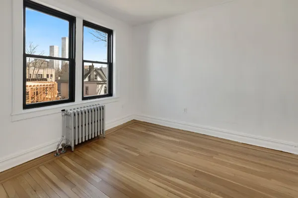$2,200 | 56 Glenwood Avenue, Unit 34, Jersey City, NJ 07306