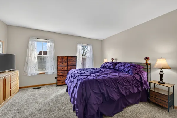 $515,000 | 2575 Barnhart Street, West Chicago, IL 60185