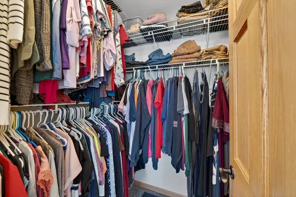 $515,000 | 2575 Barnhart Street, West Chicago, IL 60185