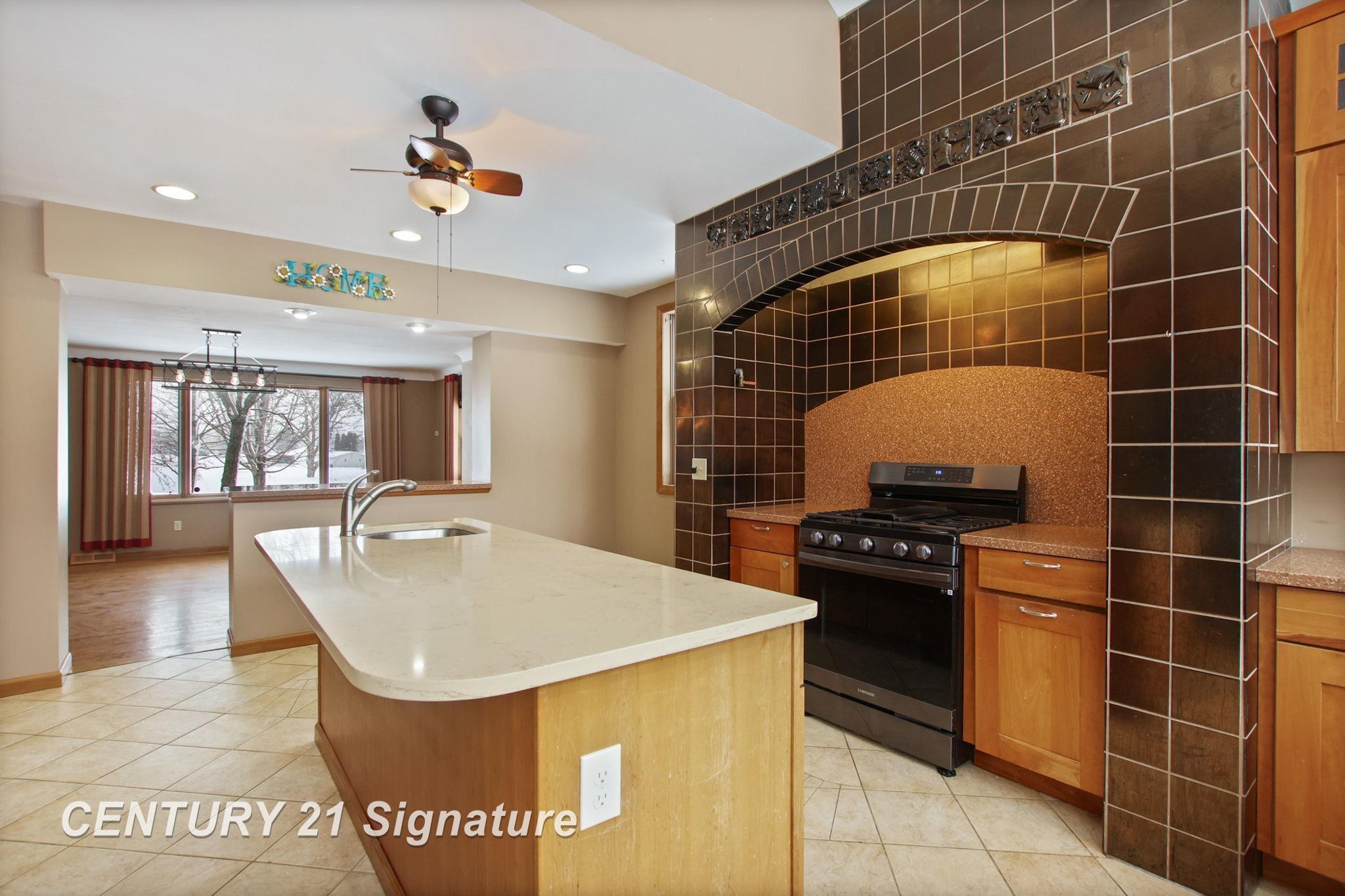 6807 West Freeland Road Freeland, MI 48623 - Photo 15 of 75 50137406-6e98cce6-bb20-4deb-bcc3-458cbc6ab368.JPG