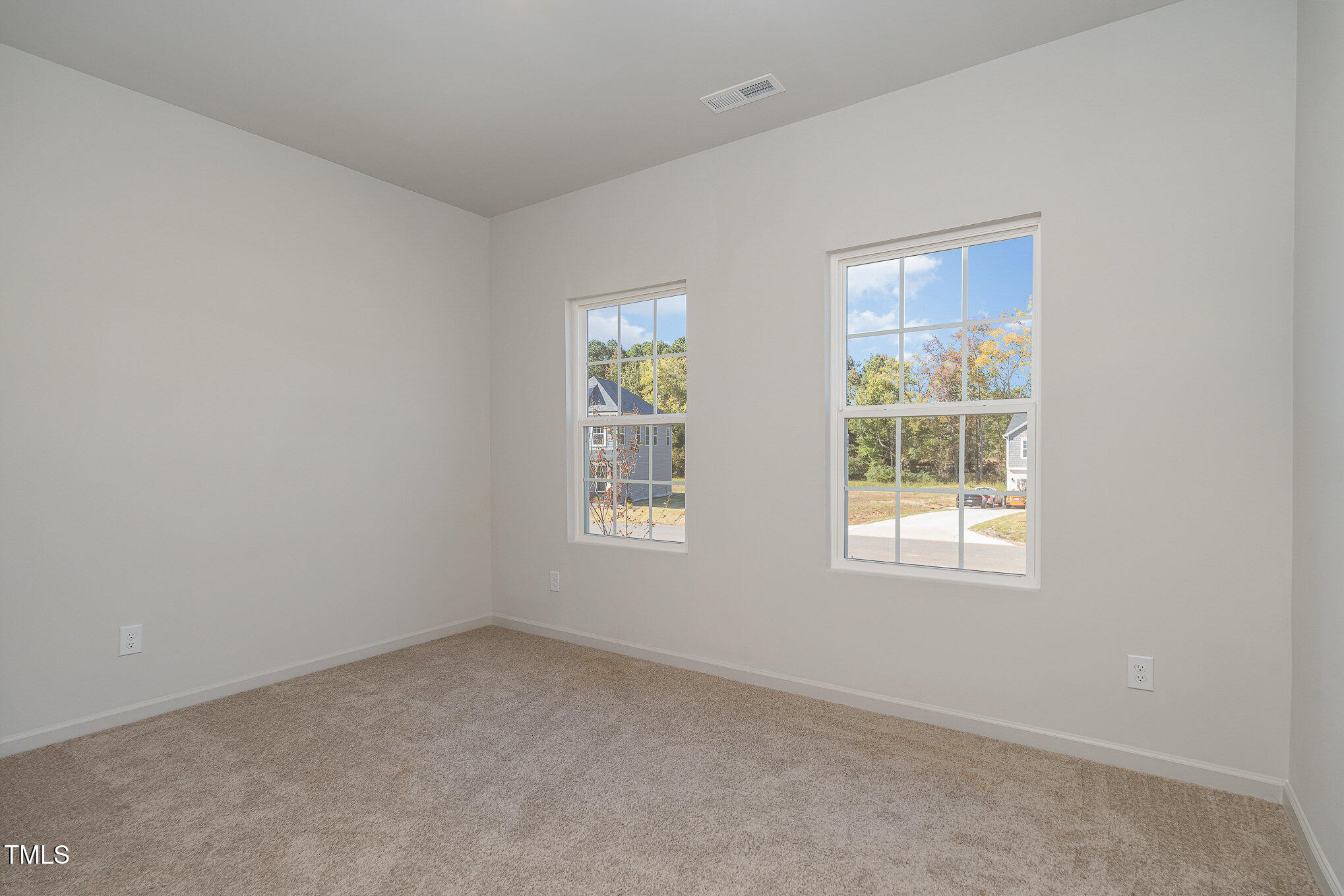 6748 Hardwick Lane Sims, NC 27880 - Photo 15 of 17 an empty room with windows