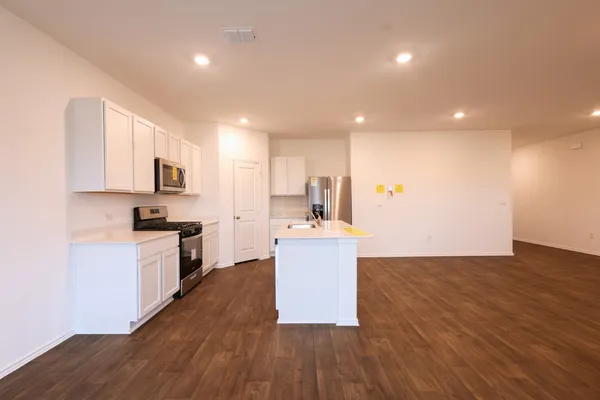 $2,200 | 12306 Bulldogger Bend, Buda, TX 78610