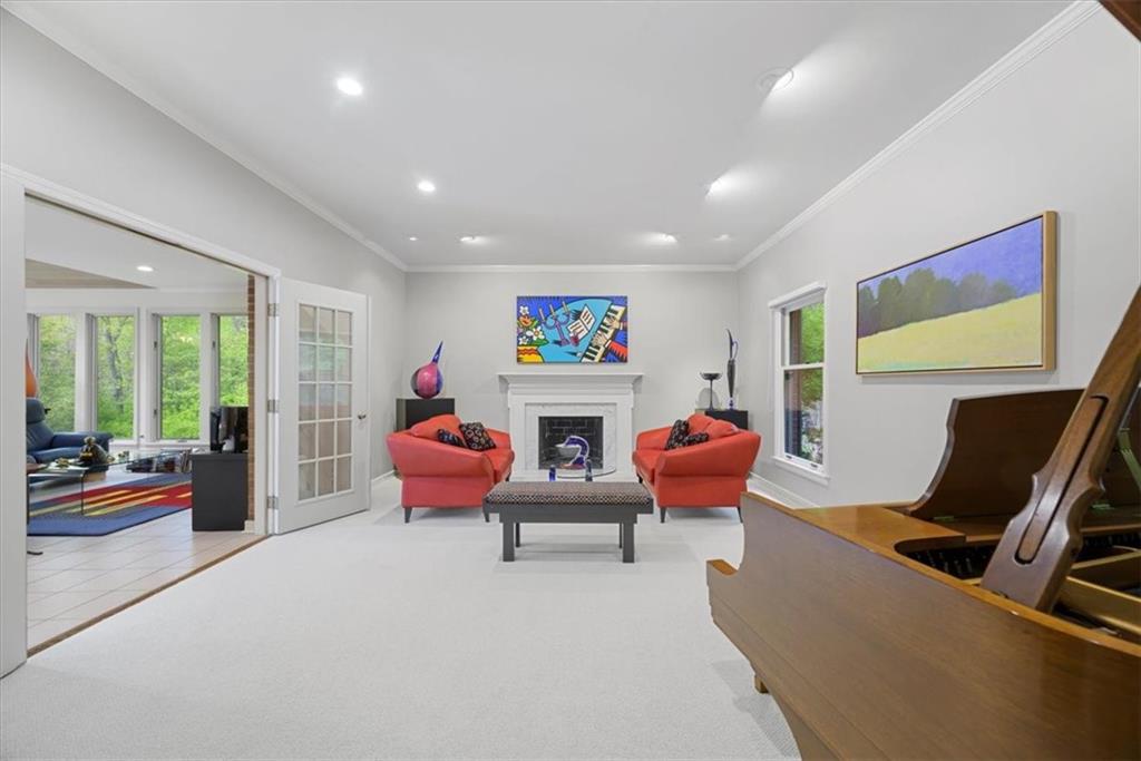 612 Twin Pine Road Pittsburgh, PA 15215 - Photo 18 of 50 Gallery Image 18