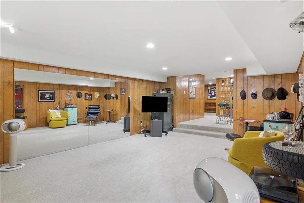 612 Twin Pine Road Pittsburgh, PA 15215 - Photo 42 of 50 Gallery Image 42