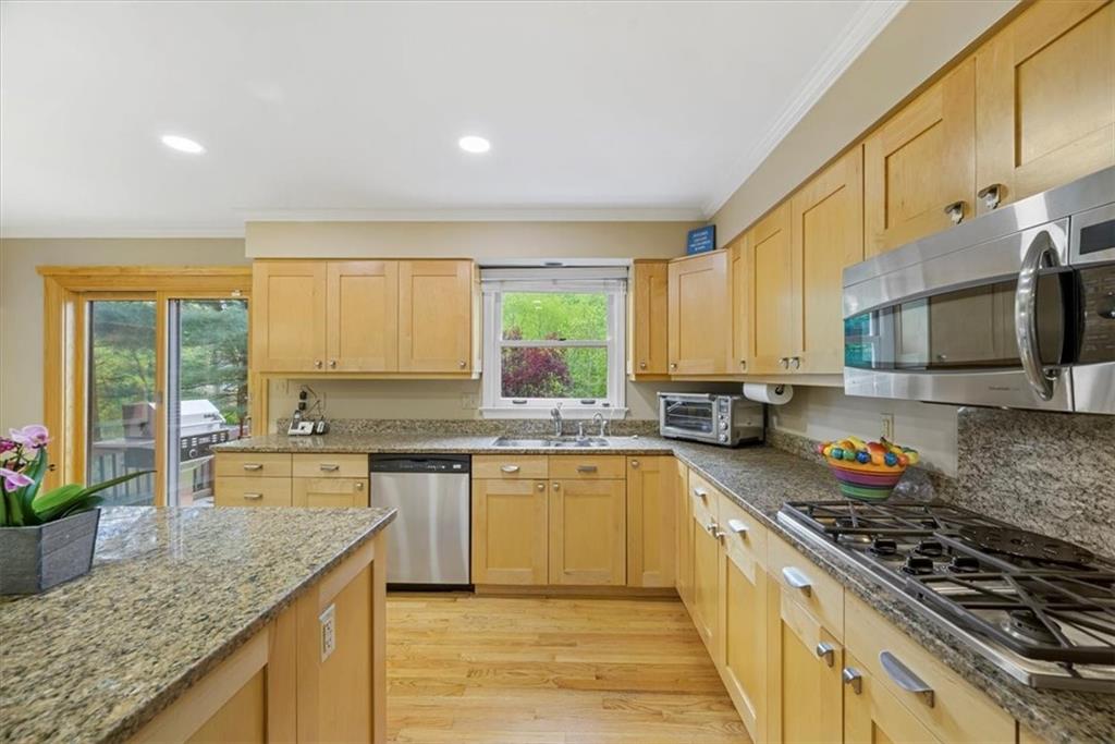 612 Twin Pine Road Pittsburgh, PA 15215 - Photo 10 of 50 Gallery Image 10