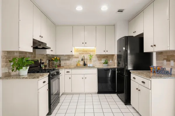 $239,900 | 9001 Parkfield Drive, Unit B, Austin, TX 78758