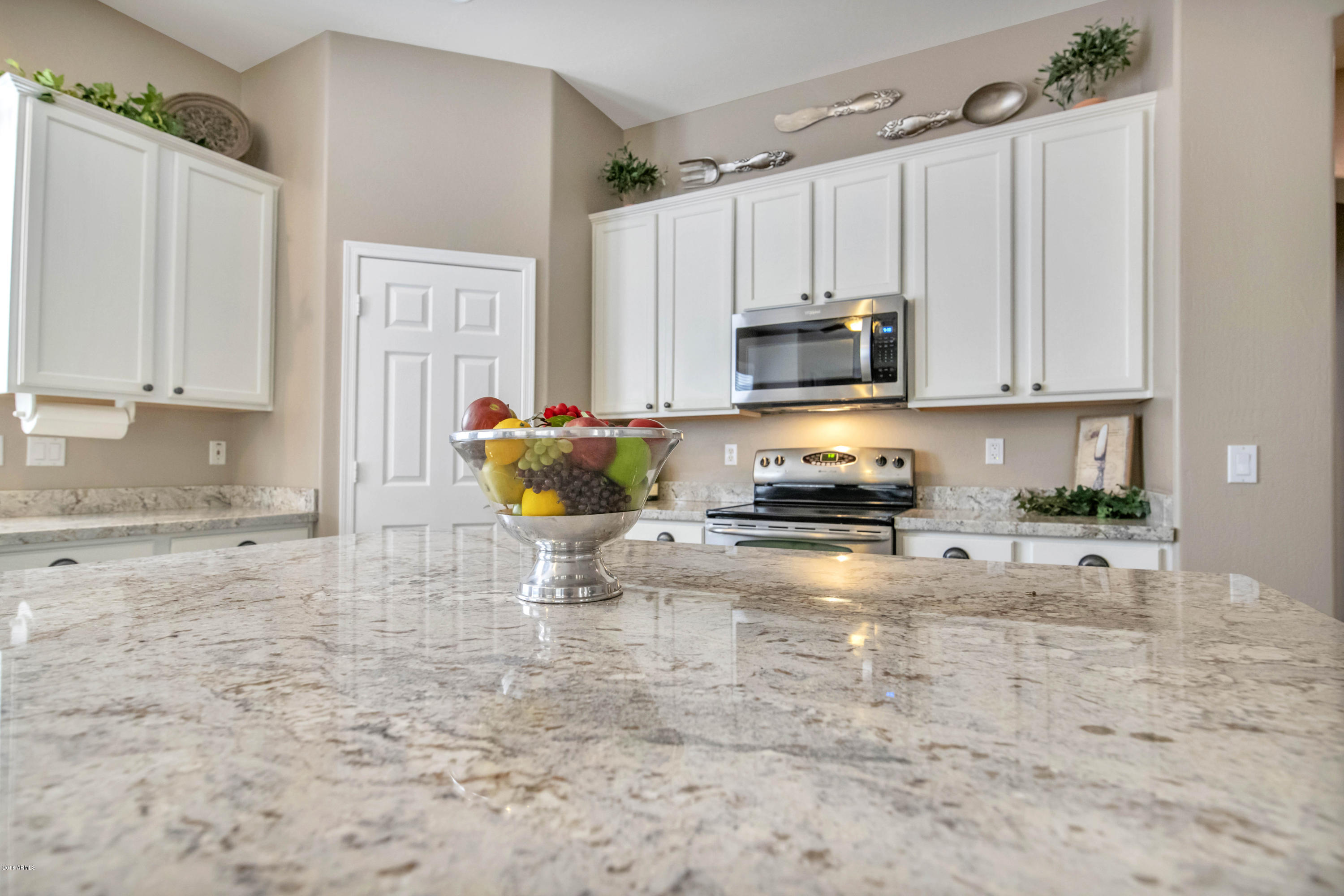 2677 South Racine Court Gilbert, AZ 85295 - Photo 6 of 48 DLB_5739