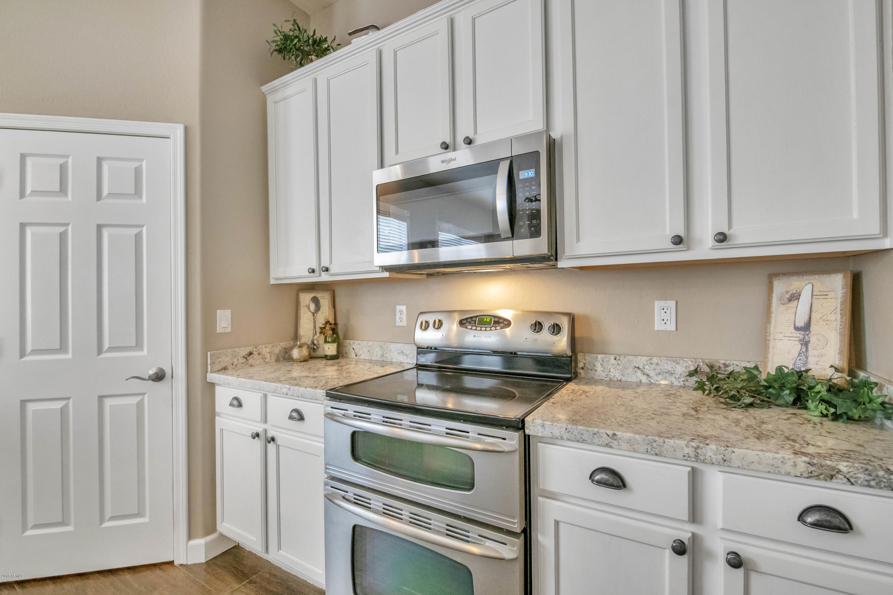 2677 South Racine Court Gilbert, AZ 85295 - Photo 9 of 48 DLB_5737