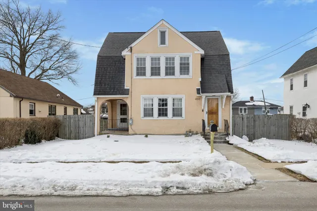 $375,000 | 450 Childs Avenue, Drexel Hill, PA 19026