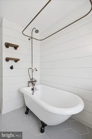 $375,000 | 450 Childs Avenue, Drexel Hill, PA 19026